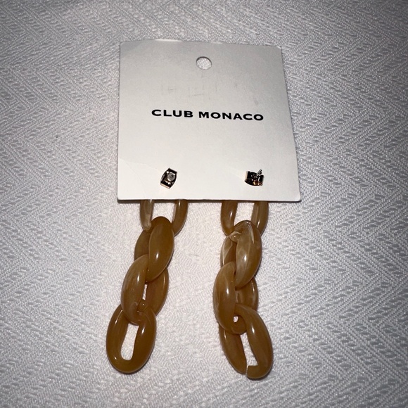 Club Monaco Beige link Earrings - Picture 3 of 6